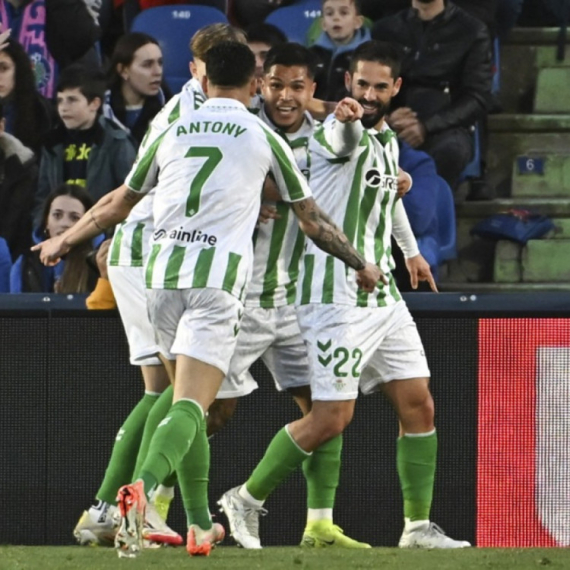 Preporođeni Antoni napravio glupost – Isko junak Betisa VIDEO