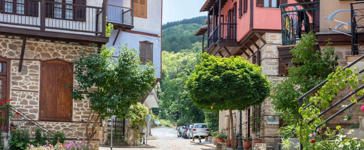 Upoznajte bajkovito grčko selo čije kamene ulice čuvaju duh prošlih vremena VIDEO