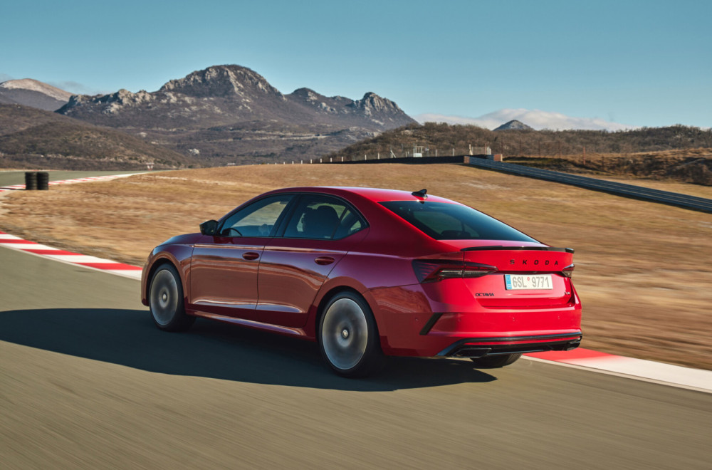 Škoda Octavia RS: Vrhunac sportske ponude češkog bestselera FOTO