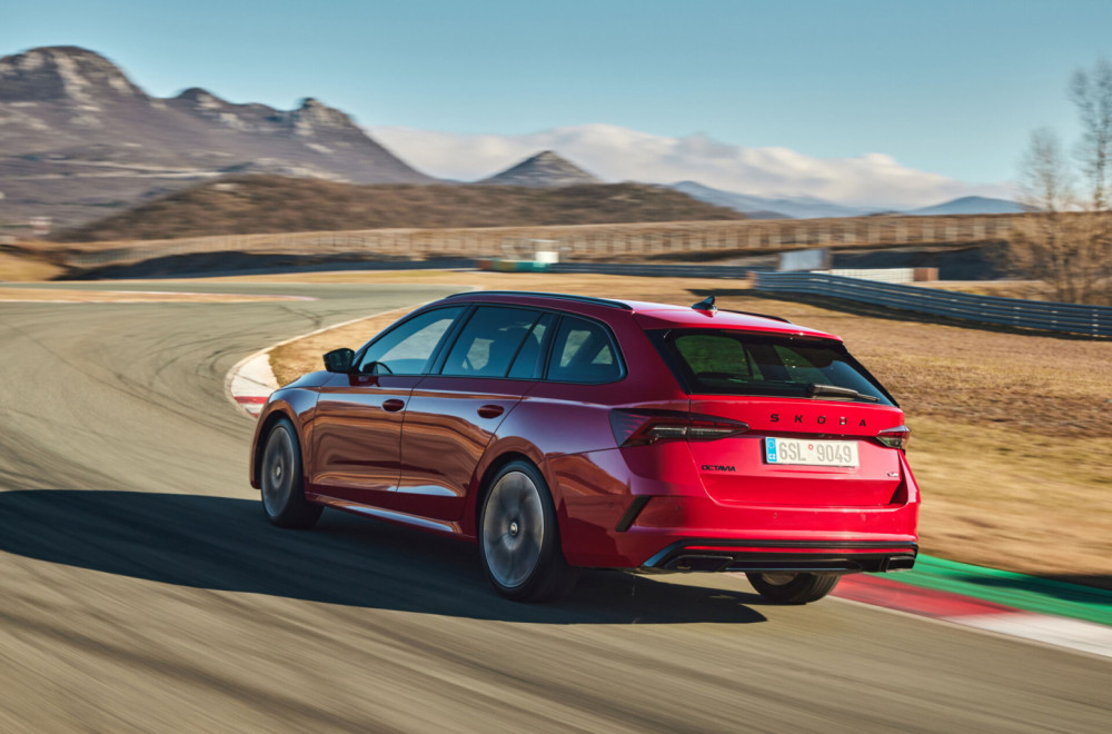 Škoda Octavia RS: Vrhunac sportske ponude češkog bestselera FOTO