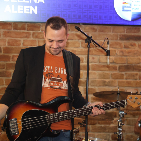 Evrovizija mu izmakla "za dlaku", a sad je na sceni PZE FOTO