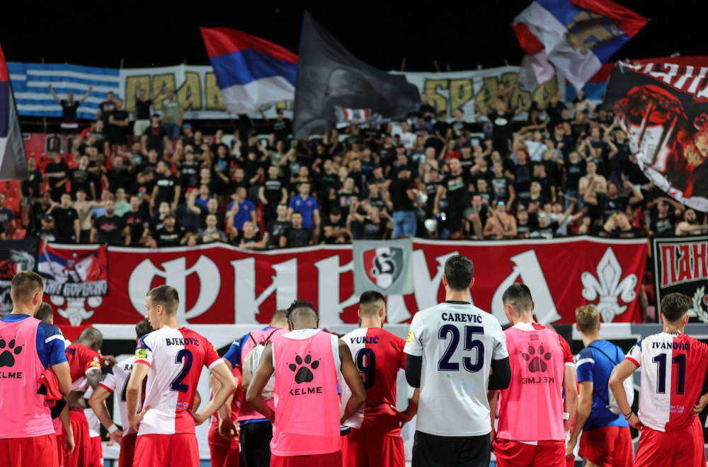 Posle "Lalate, odlazi" – navijači upali na trening Vojvodine! FOTO