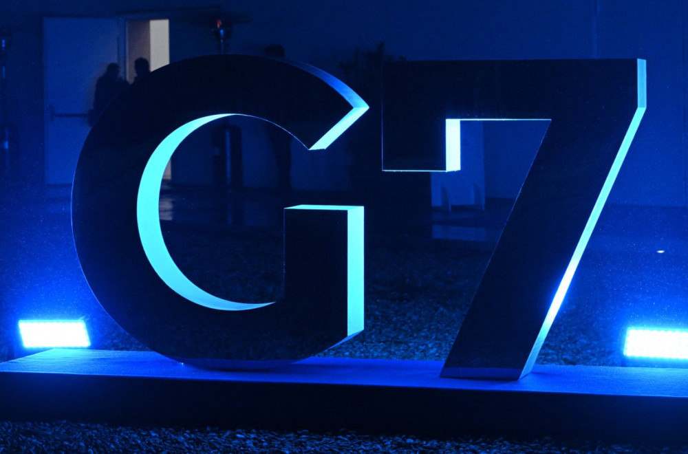 Tramp: Voleo bih...; Nemačka: Ne