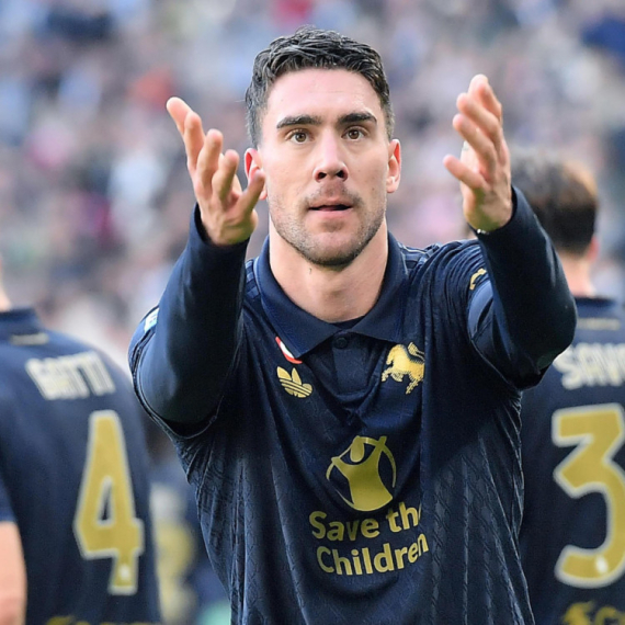 Vlahović prelomio – čeka se Premijer liga!