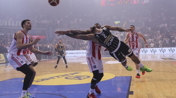 Karlik o suzama posle poraza od Zvezde: "Bilo mi je teško da gledam kako slave" VIDEO