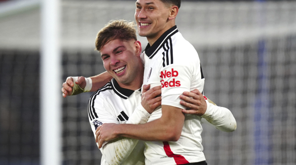 Lukić i Fulam ukrotili "vukove" – Palas razbio Vilu VIDEO