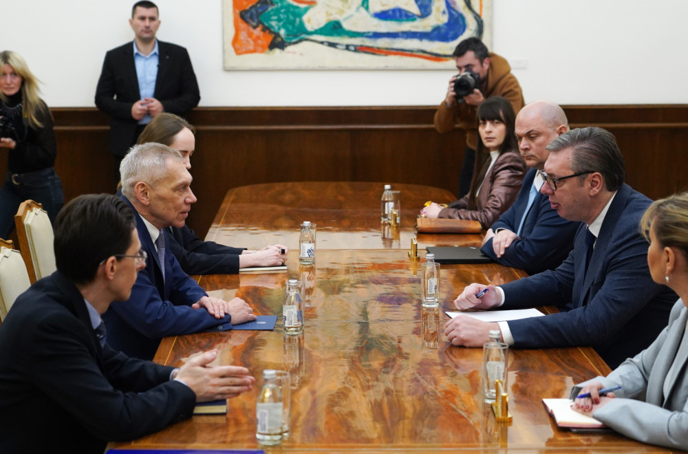 Vučić after the meeting with the Russian Ambassador: We talked about urgent issues, topics, including NIS