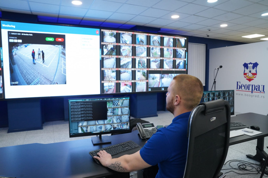 Šapić: Počeo sa radom najvažniji projekat za Grad Beograd; Pokriva sve osnovne škole u gradu FOTO/VIDEO