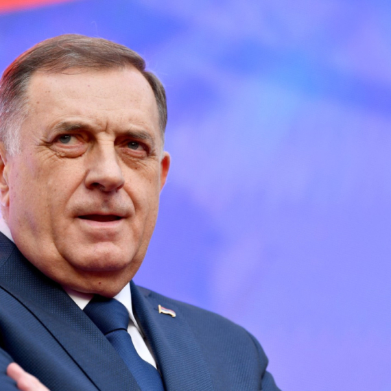 Vučić o presudi Dodiku: "Ne prihvatamo presude suda BiH; U Srbiji neće biti uhapšen"
