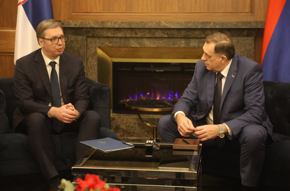 Vučić uputio saučešće Dodiku povodom smrti majke