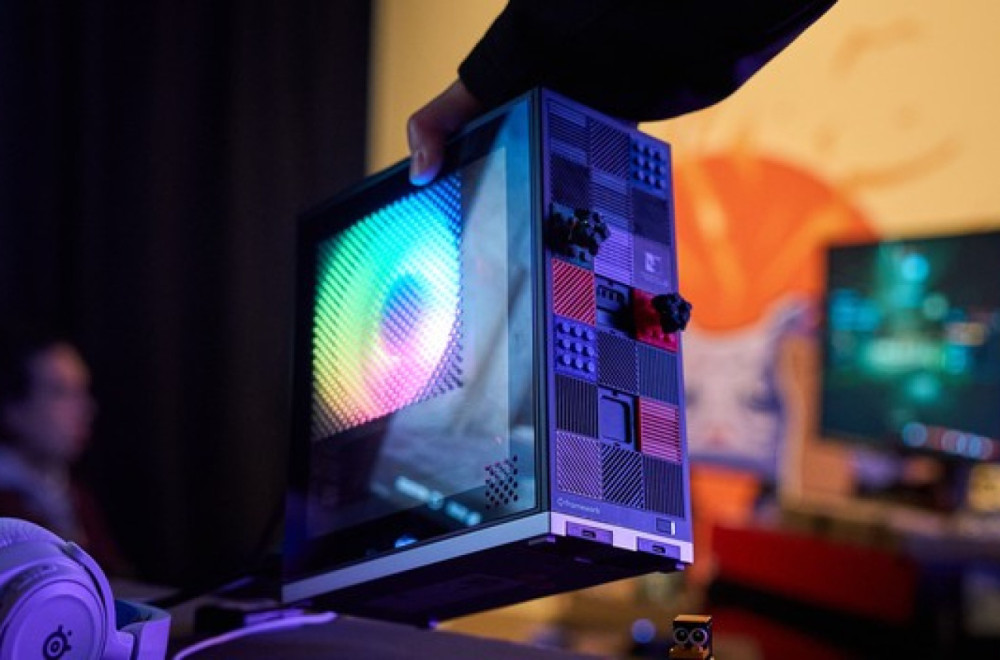 Predstavljen gejming PC jedva veći od banane – nije nimalo jeftin