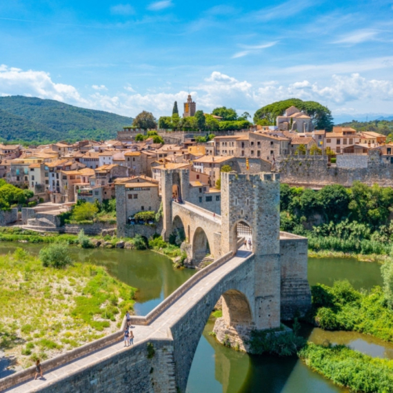 Španiju posetilo 96,8 miliona ljudi: Ova oblast je vrvela od turista VIDEO