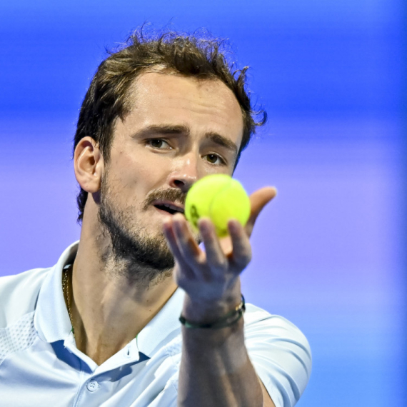 Grikspor u nizu – posle branioca titule izbacio i Medvedeva