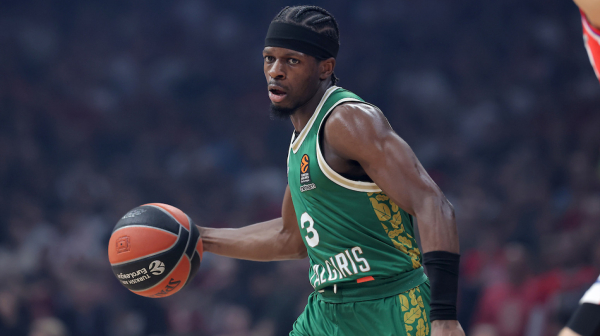 Junak Žalgirisa "pecnuo" navijače Zvezde