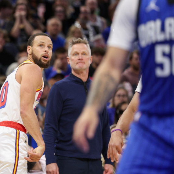 "Vatra u rukama" za nove stranice istorije – Stef Kari je neverovatan VIDEO