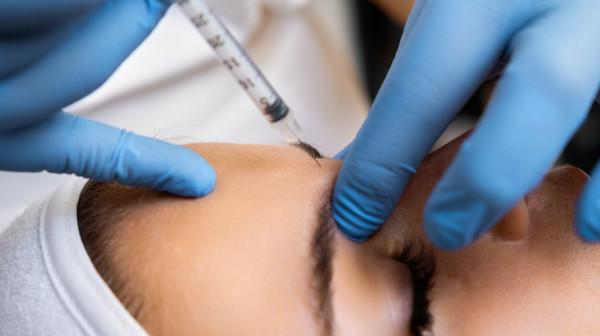 Besplatan botoks izazvao haos u Duizburgu: Lekari upozoravaju na opasne posledice