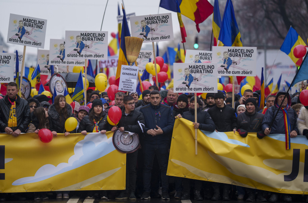 Haos na ulicama Bukurešta: Sukob policije i demonstranata FOTO/VIDEO