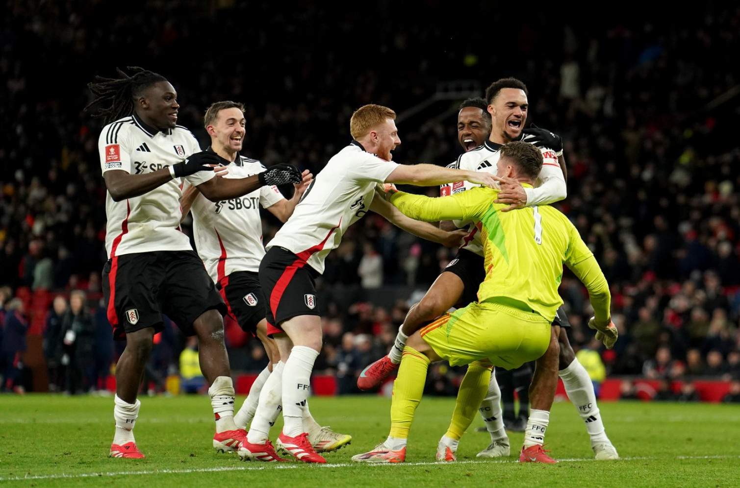 "Old Traford" opet frapiran – Fulam izbacio Junajted iz FA kupa! VIDEO