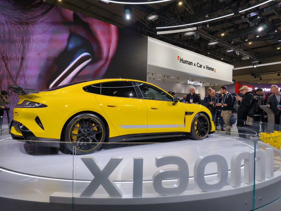 Robot i njegov pas, solarni laptop i internet iz vedra neba: Šta smo sve videli na MWC 2025 FOTO/VIDEO