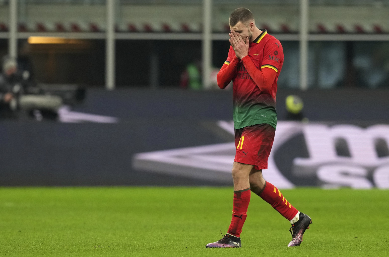 Pavlović: "Izvinite što sam vas izneverio"