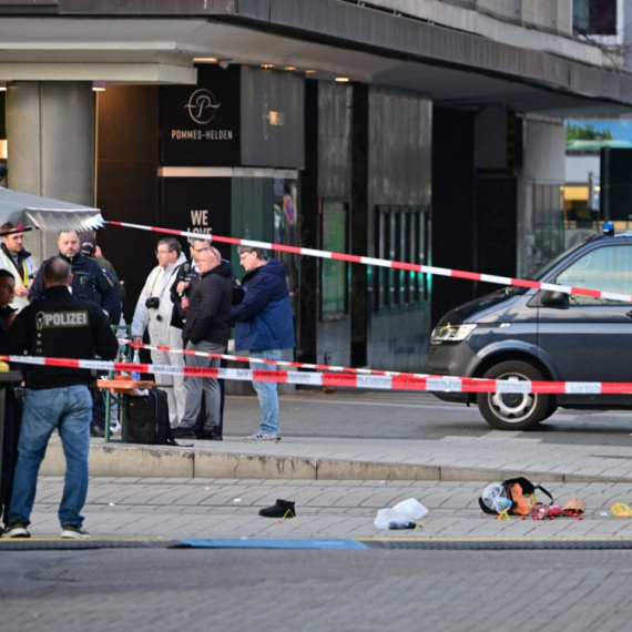 Delovi tela razbacani po ulici; Otkriveno ko je "pokosio" ljude, upucao se pilikom hapšenja FOTO/VIDEO