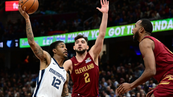 Morent bacio loptu, Džerom kritikovao sudije – NBA liga ih kaznila