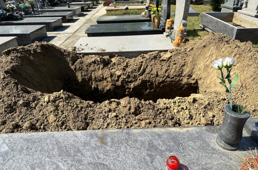 Iskopan grob poznatog novinara: Porodica zatekla jeziv prizor