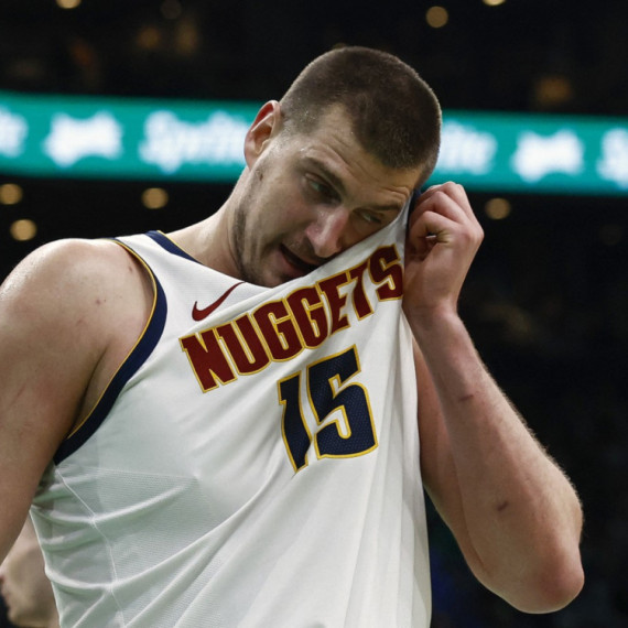 Nikola Jokić povređen?! Denver objavio loše vesti