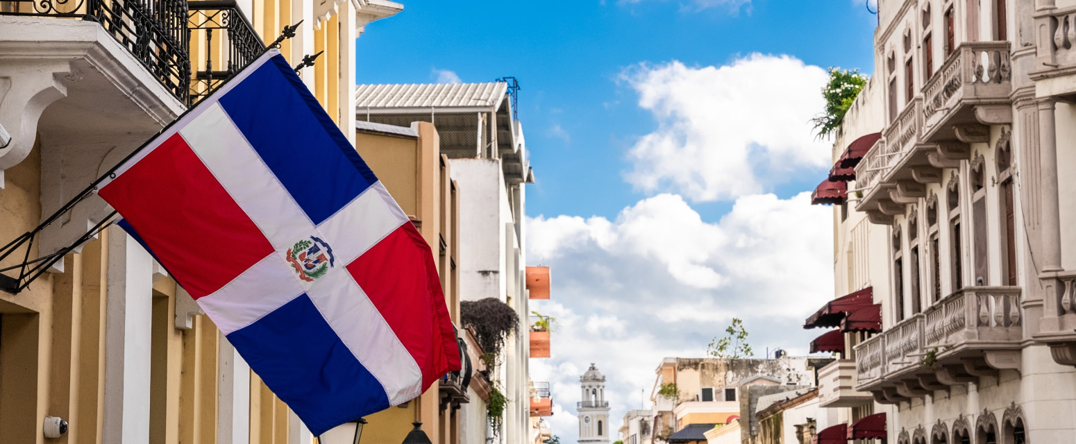 Zašto je ljubičasta boja na zastavama retkost? VIDEO