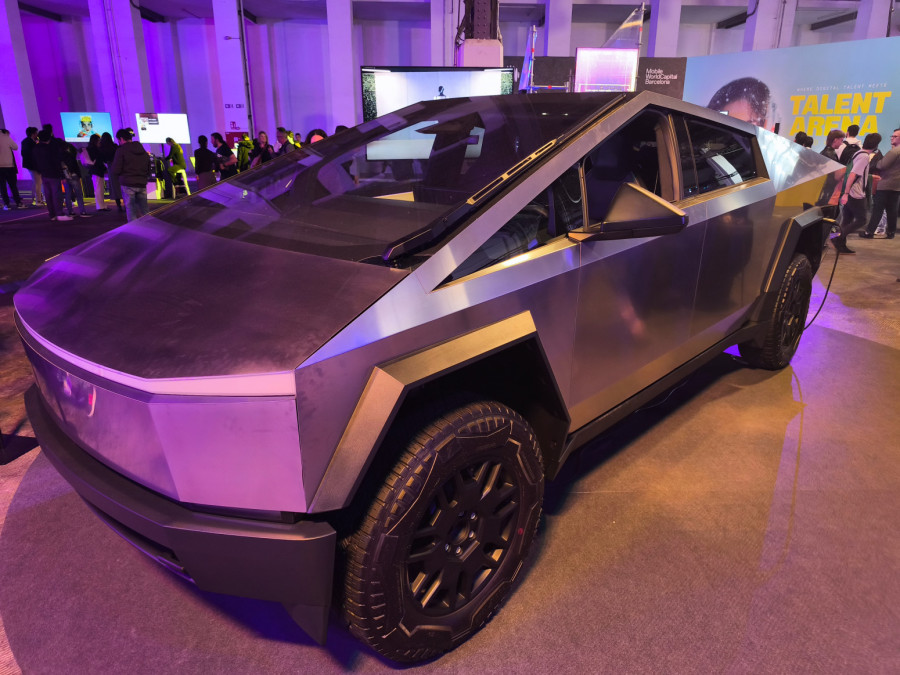 Tesla ubio najjeftiniji Cybertruck – nikome neće nedostajati