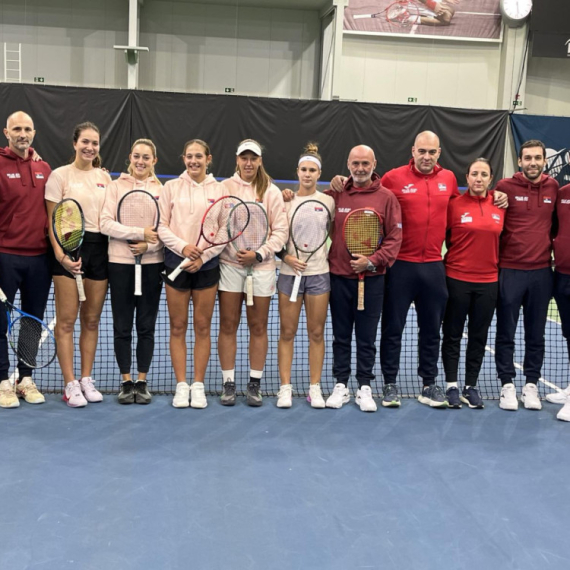 Teniserke Srbije protiv Slovenije i Litvanije u Bili Džin King kupu