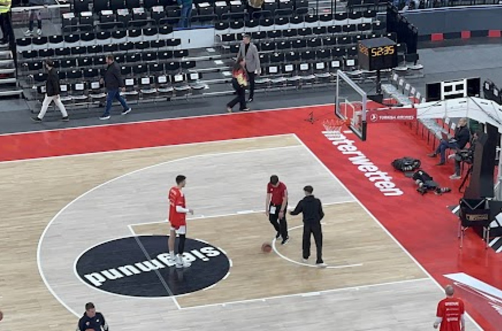 Petrušev na zagrevanju VIDEO