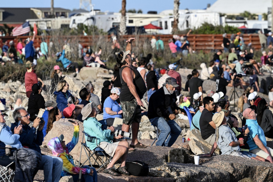 Najmoćnija raketa na svetu se ponovo raspala FOTO/VIDEO