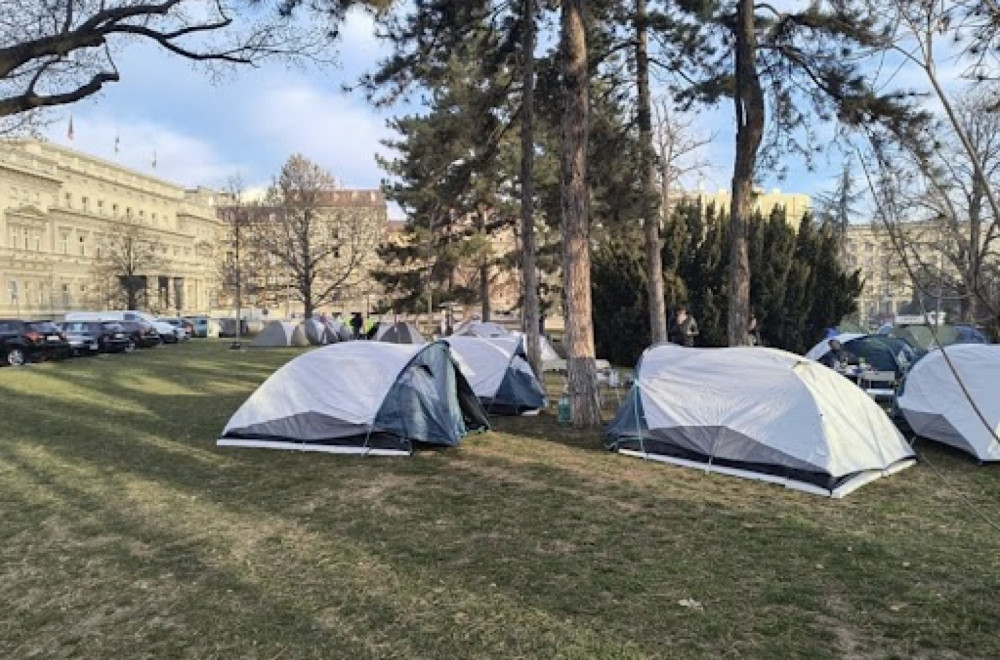 Zdravković: Tražimo pravo na obrazovanje; Nikoga ne remetimo i ne vršimo blokadu saobraćaja FOTO