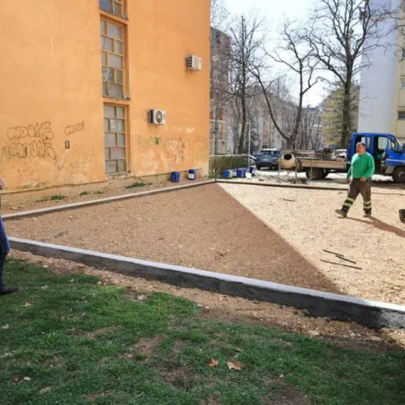 U toku rekonstrukcija dečjeg igrališta na Bubnju