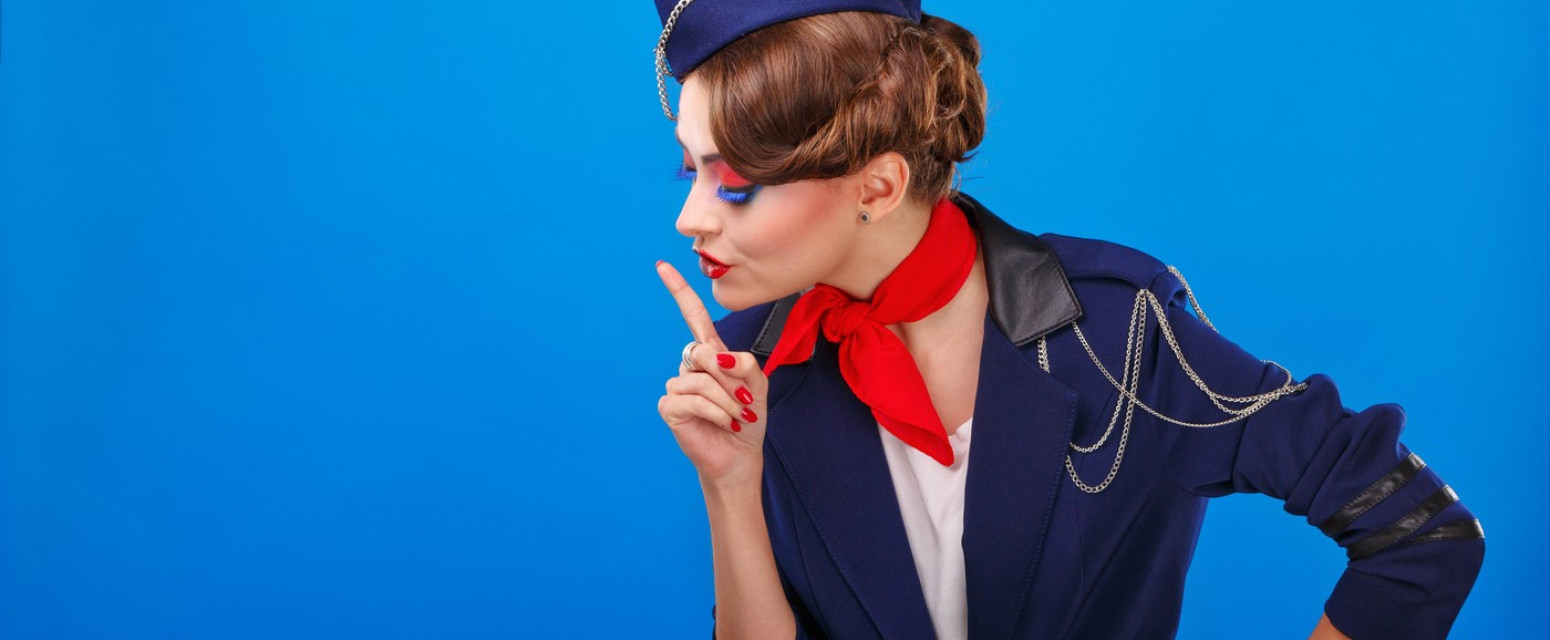 TikTokerka dodirnula stjuardesu, ona je osramotila pred svima: Nastao haos u avionu VIDEO