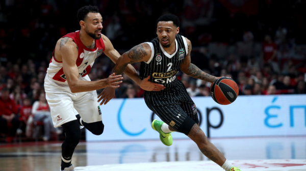 Partizan nemoćan, Olimpijakos slavio; Milutinov: "To ostaje među nama"; "Mnogo toga je bilo loše"