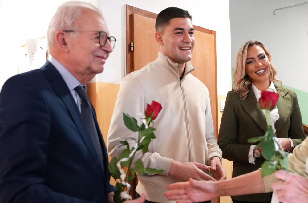 Empatija je ženskog roda: FK Crvena zvezda i fondacija Mozzart posetili sigurnu kuću u Beogradu