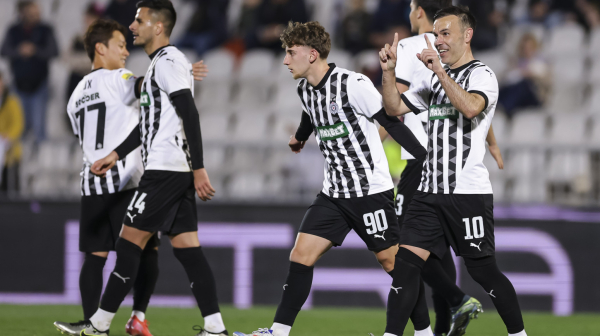 Partizan u četvrtfinalu!