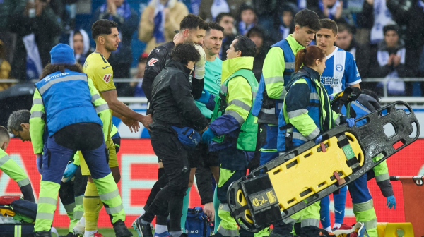 Maler dana – nokautiran kolenom, završio u bolnici, dobio crveni karton VIDEO