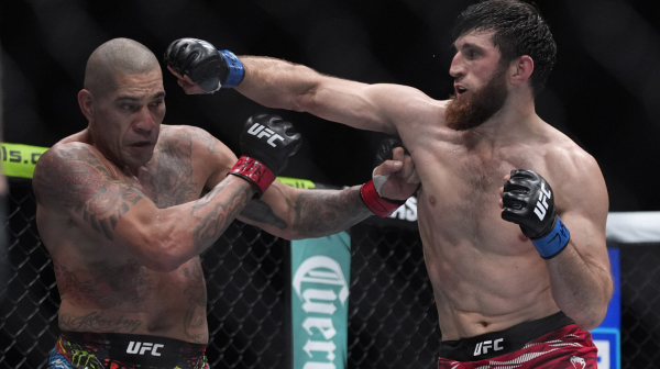 Veliko iznenađenje – Rus prebio Pereiru i postao prvak sveta!