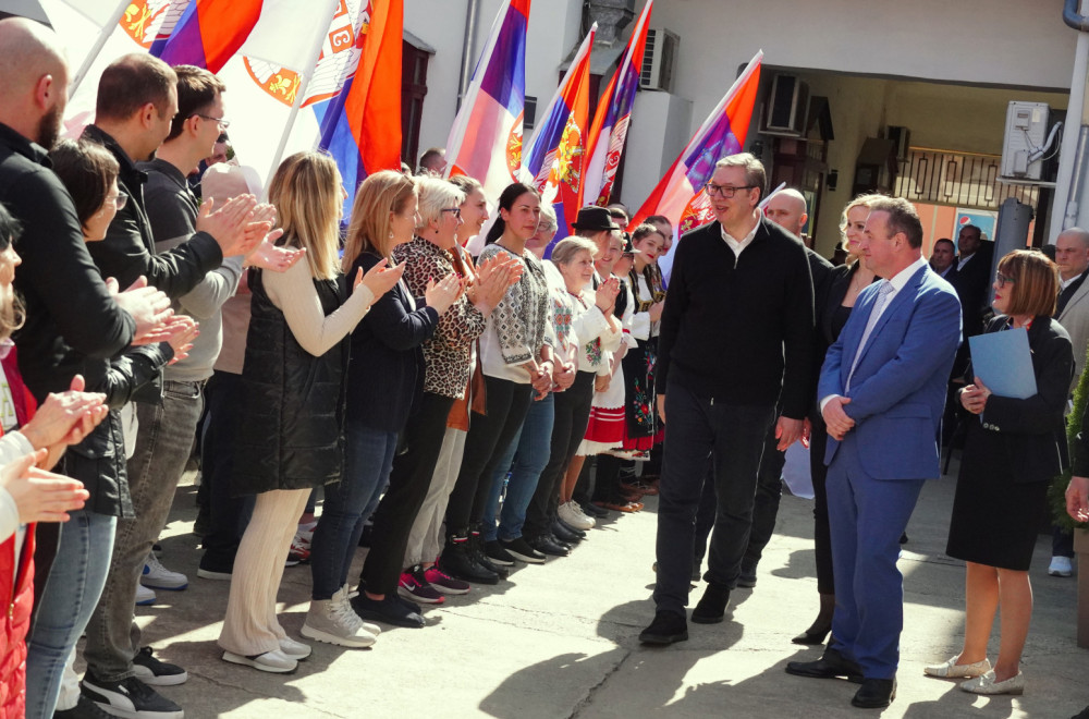 Vučić u Beloj Crkvi: Gradićemo most ka Ramskoj tvrđavi; Nabavlja se skener za bolnicu