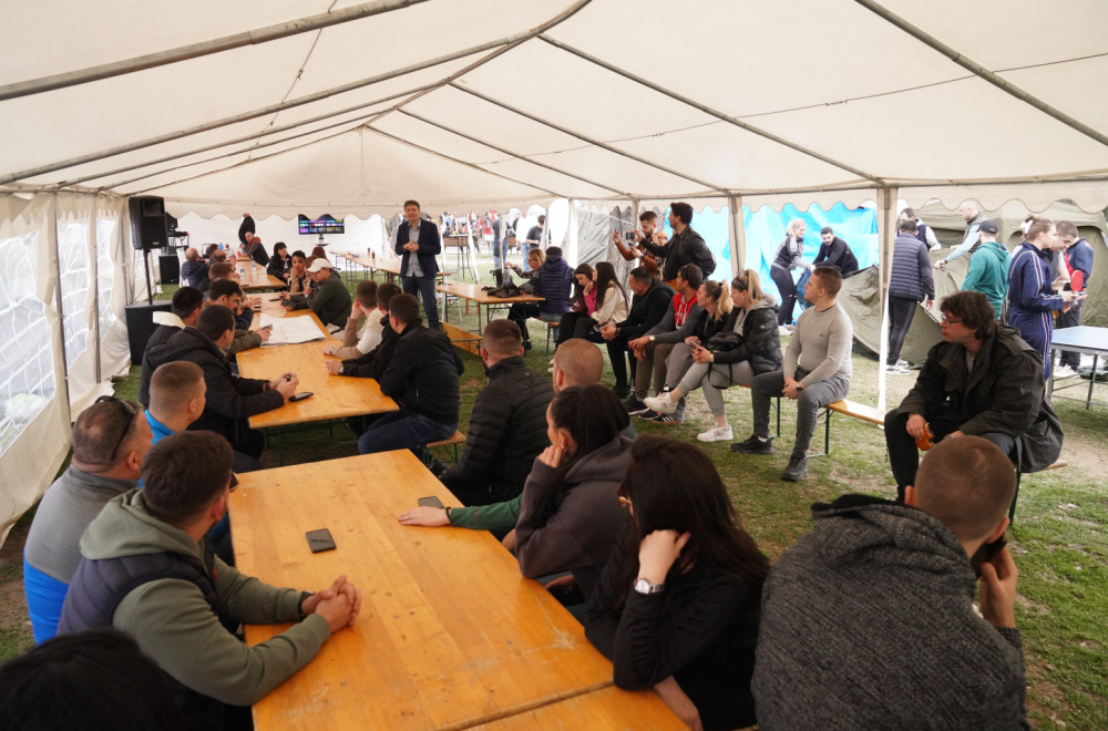 Profesor Volarević održao predavanje u Pionirskom parku: Naklon za vašu borbu, siguran sam da ćete uspeti