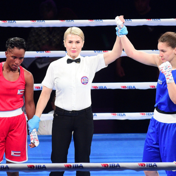 Ćirković i Kuluhova u drugom kolu Svetskog prvenstva za bokserke u Nišu