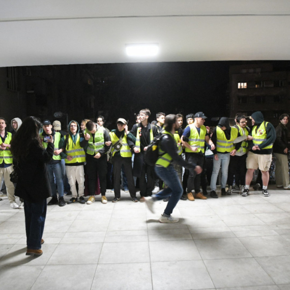 Evo kako se blokaderi spremaju za haos: Kaciga sa vizirom, gusta pamučna marama, soda bikarbona FOTO