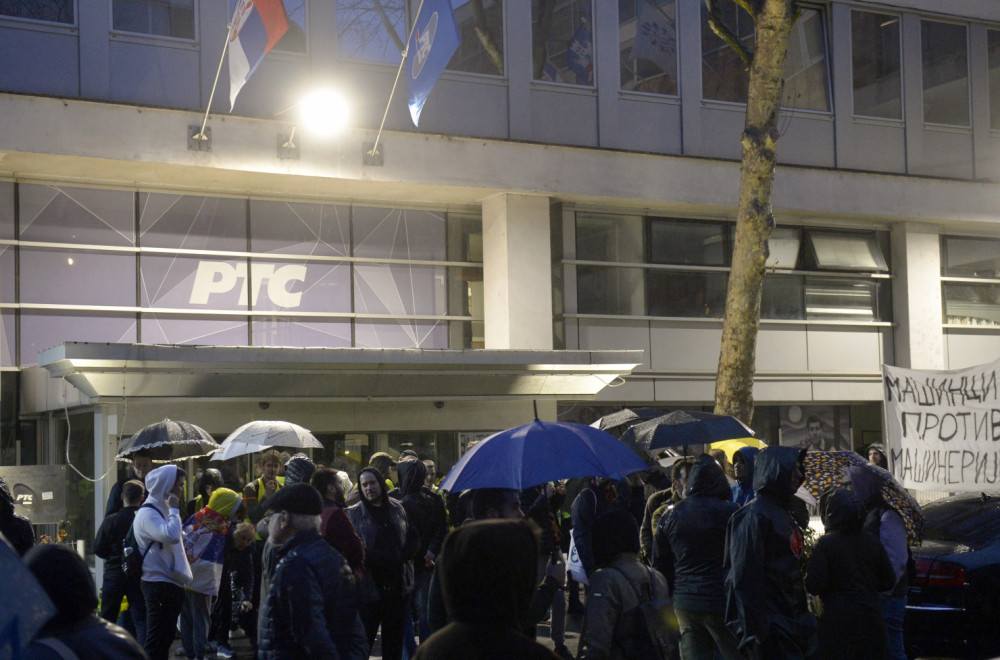 Vučić o blokadi RTS-a: Maltretiranje ljudi, napravili su klasičnu talačku krizu