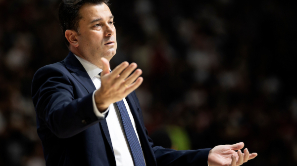 Nećete verovati, ali – Alba menja trenera