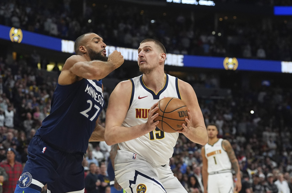 Bespomoćni Jokić u "Brate" majici: "Ne znam šta da radimo" VIDEO