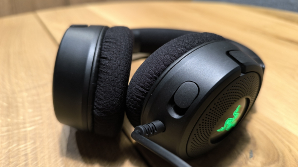 Gejmerske slušalice prve klase: Razer Kraken V4 X