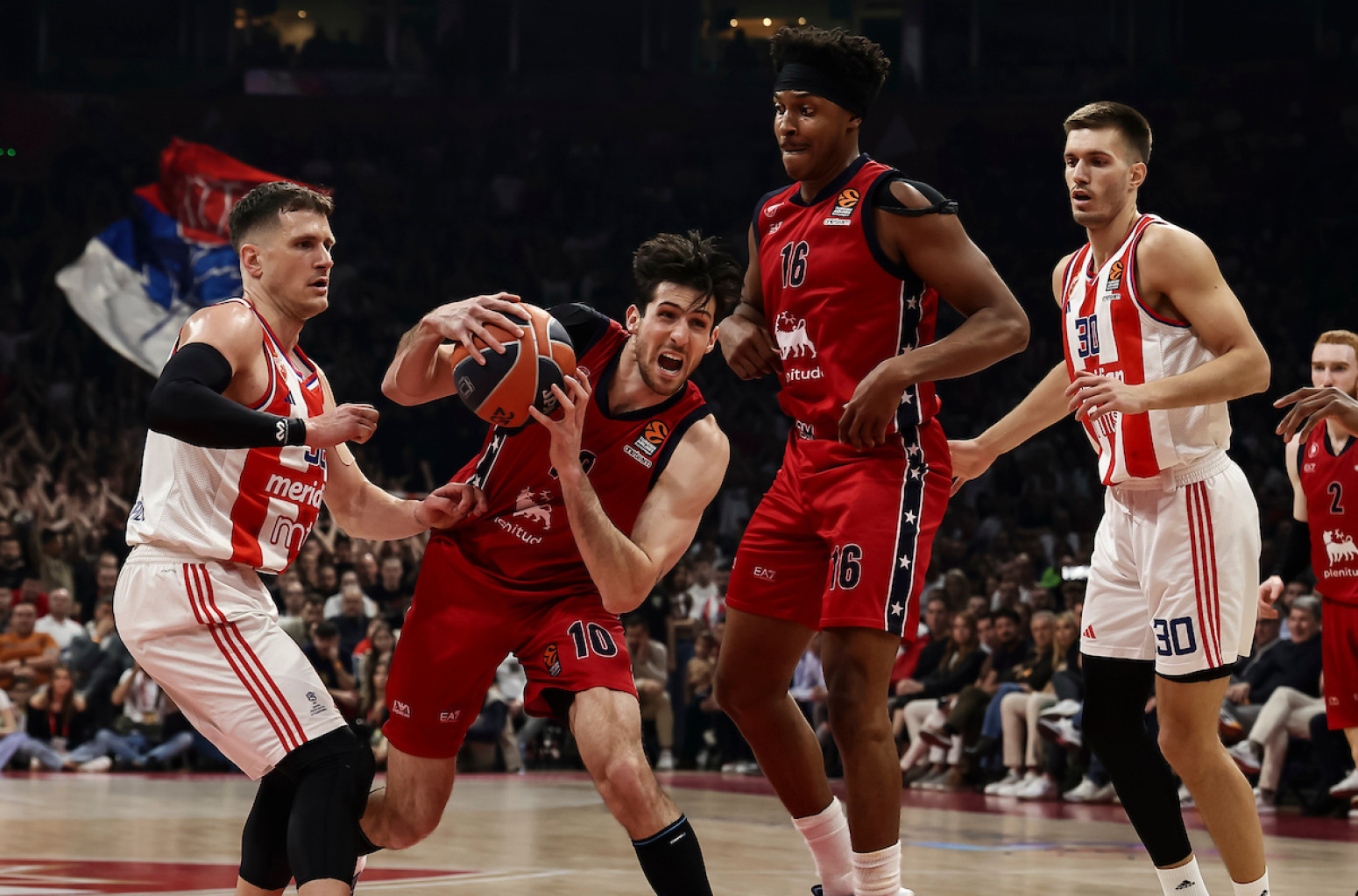 Tragičan poraz Crvene zvezde! Sferopulos pobesneo; "Bolomboj nije dobro"; Mirotić skroman posle pobede